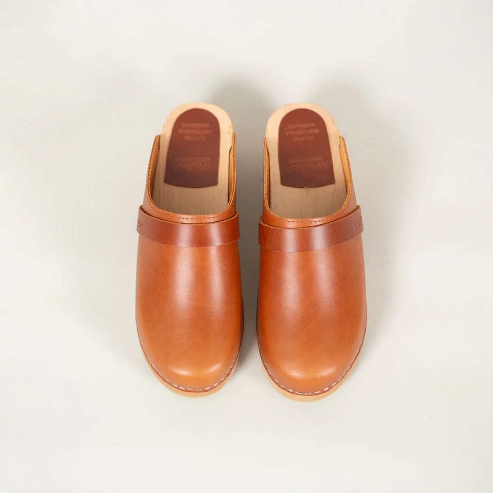 Women’s Maguba Leather Clogs